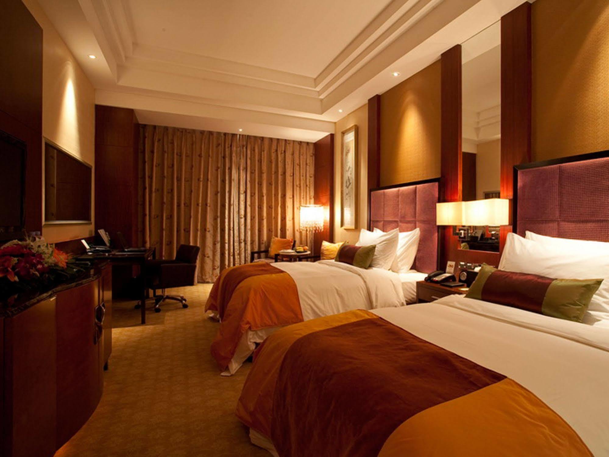Celebrity City Hotel เฉิงตู ภายนอก รูปภาพ