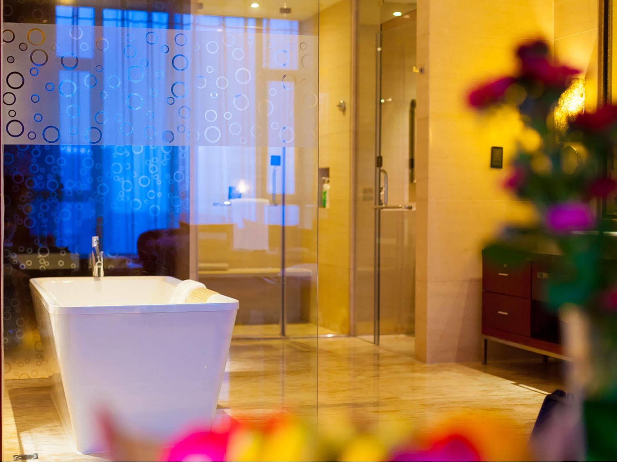 Celebrity City Hotel เฉิงตู ภายนอก รูปภาพ